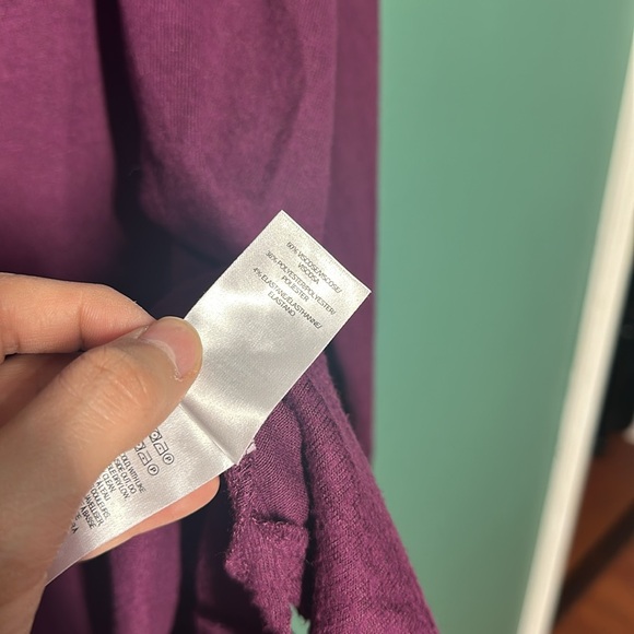 COPY - LUCKY BRAND berry long sleeve - Picture 9 of 10